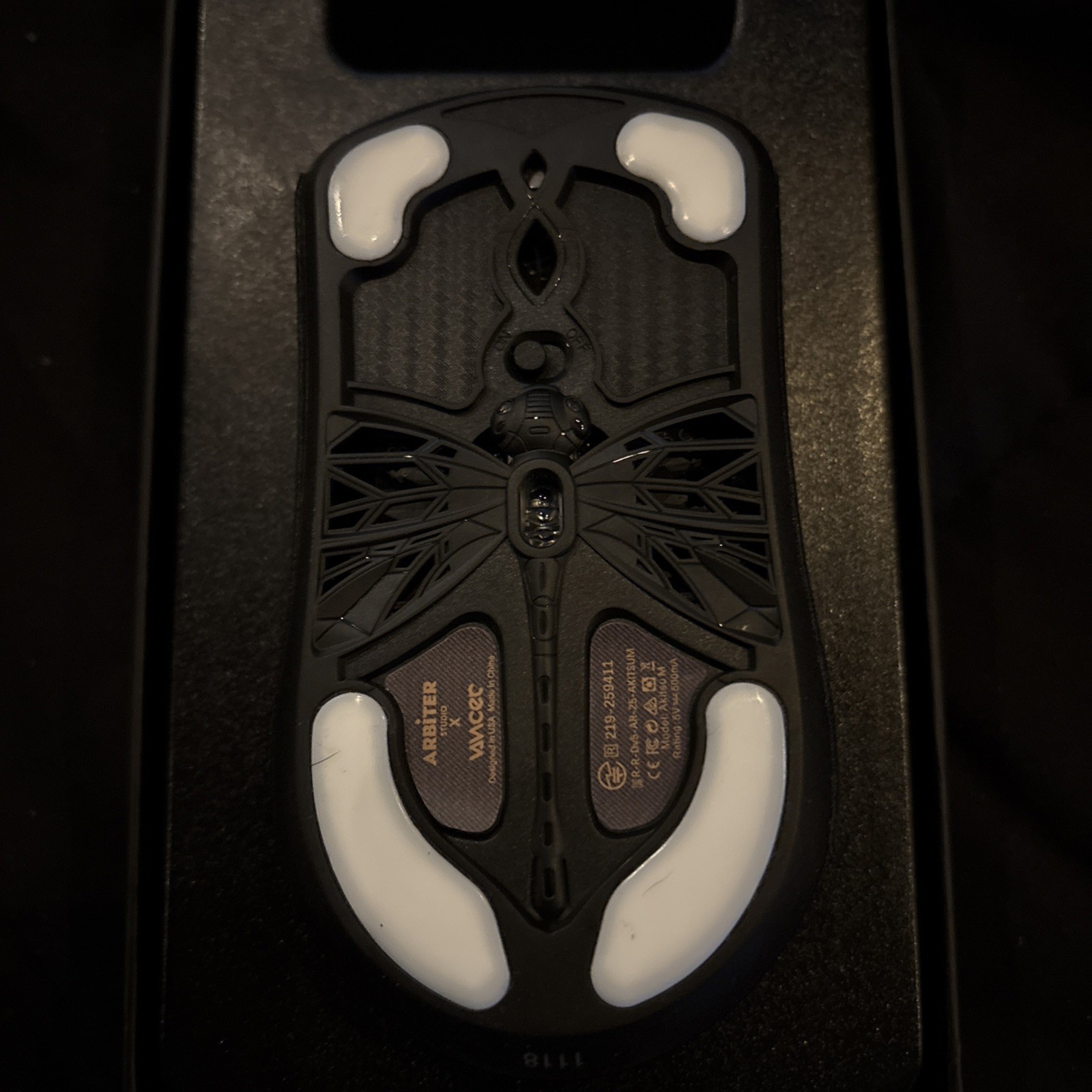 AKITSU Medium Black Gaming Mouse Wireless Carbon Fiber Composite