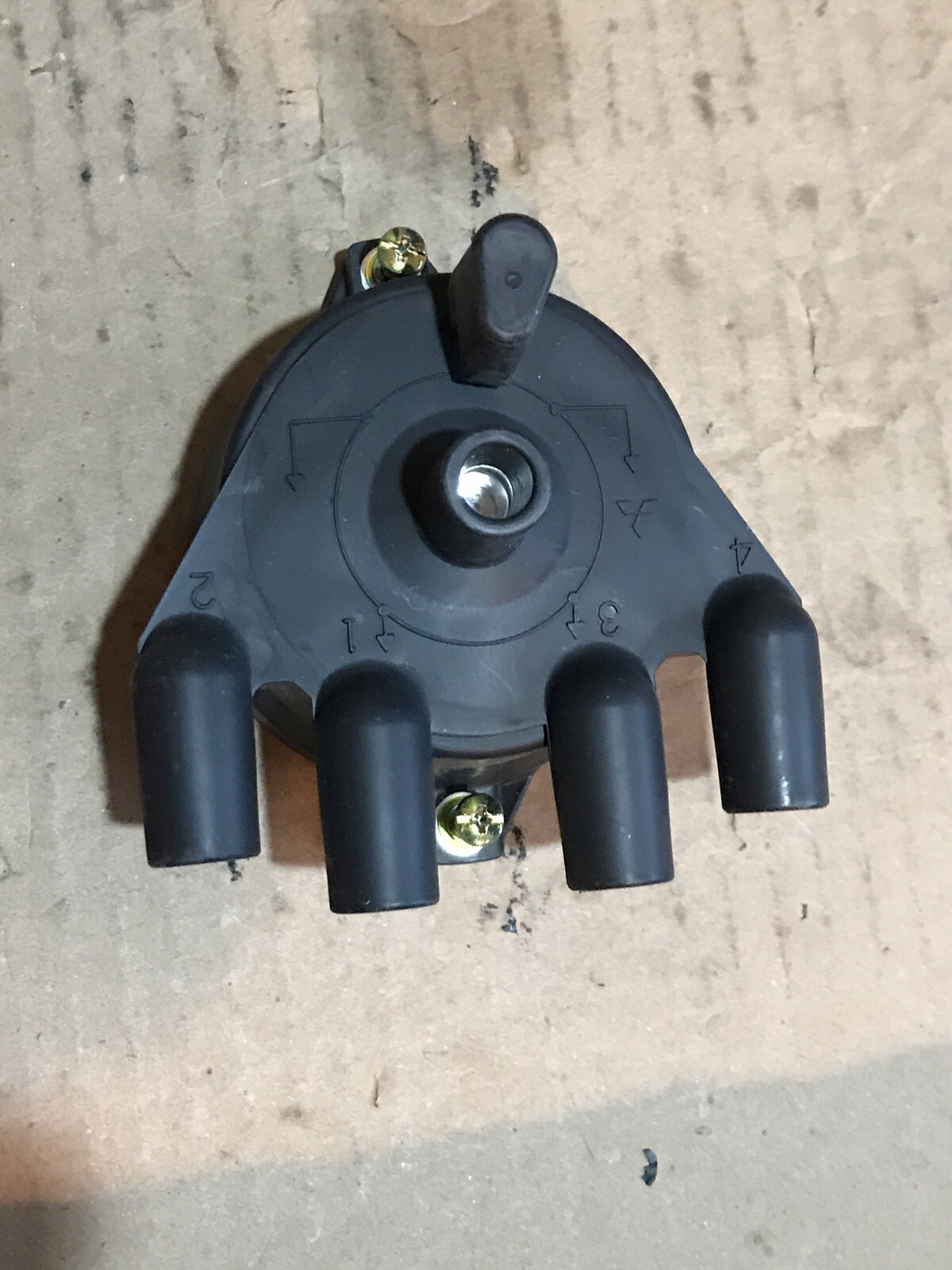 E92Z-12106-A, DHE-440 New OEM Ford Distributor Cap E92Z12106A