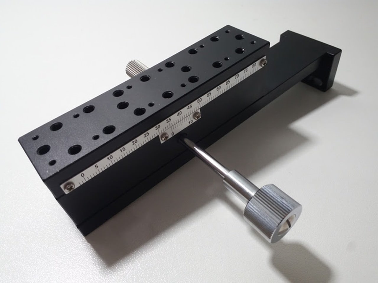 MISUMI XSP100 High Precision X-Axis Dovetail Slide, Rack & Pinion - X-Axis
