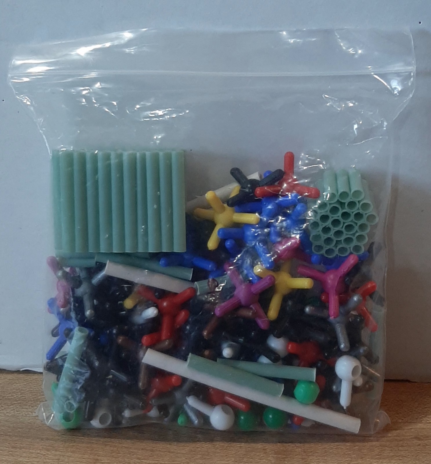 Vintage Alpha Molecular Model Set With Instruction Book 1985