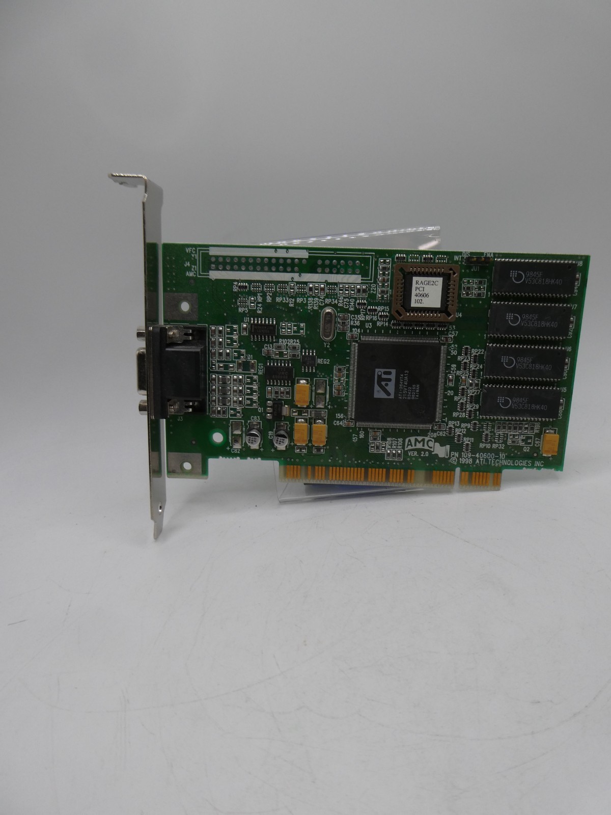 VGA ATI 3D Rage IIC / 2C PCI Graphics Card (109-40600-10)