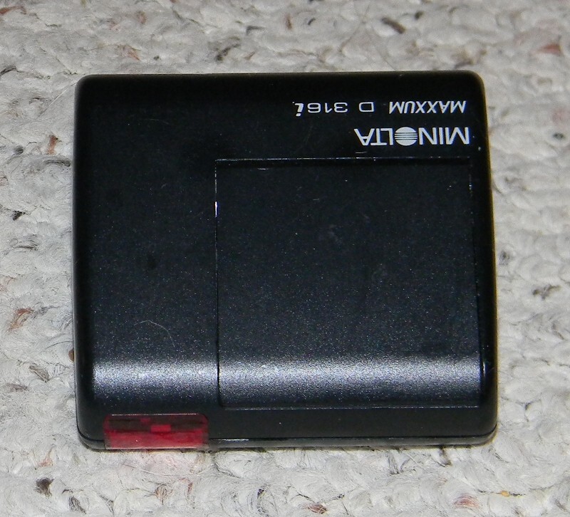 Minolta D-316i - Minolta Maxxum Camera Flash with Pouch - READ