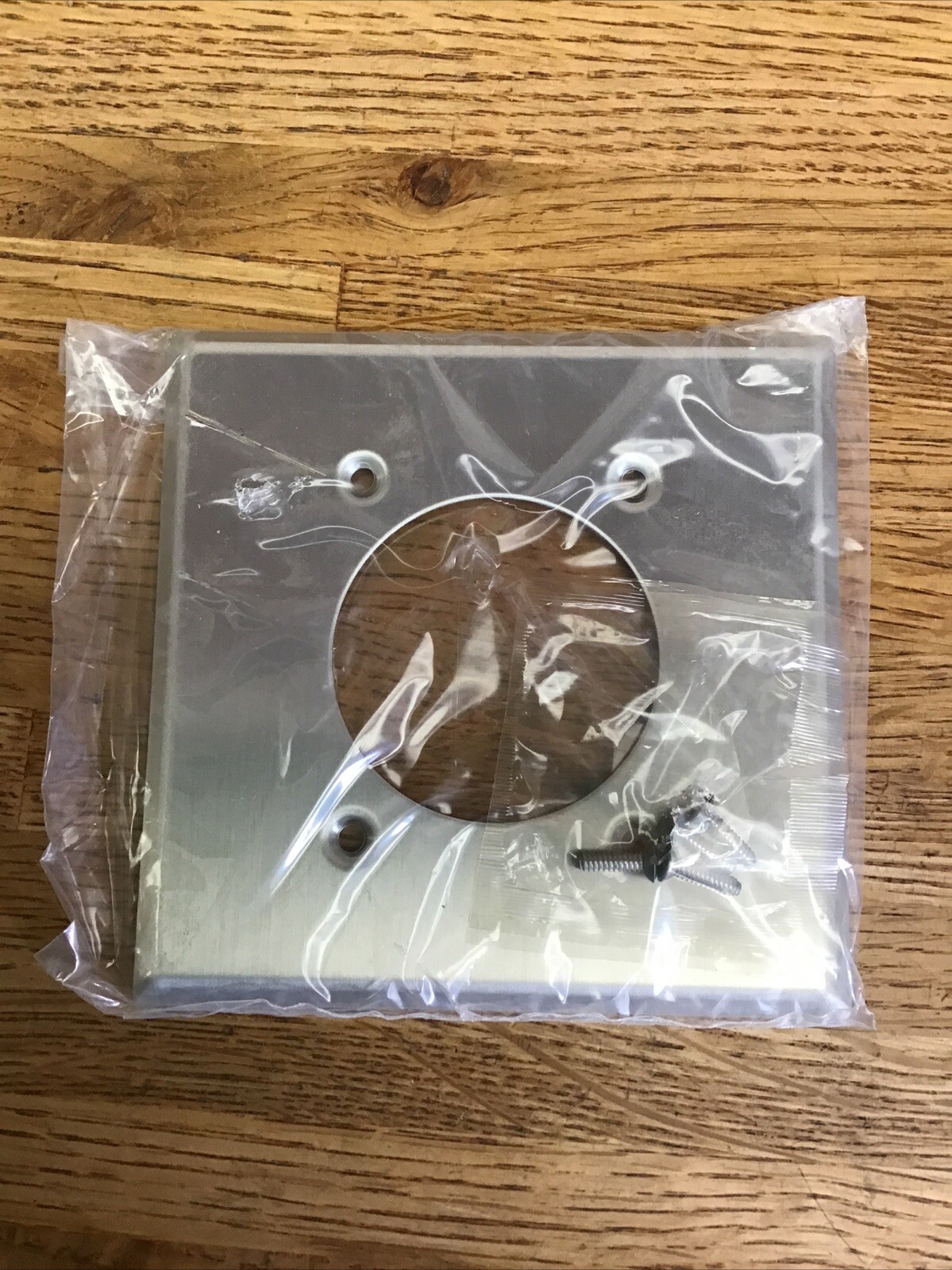 Aluminum 2-Gang Plate With 1-Single Round Opening 2 1/8”
