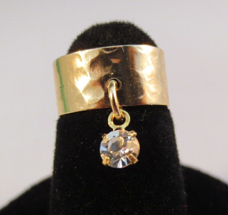 14 KT GOLD PLATED HAMMERED TOE RING WITH A CLEAR (APRIL)  CRYSTAL DANGLE