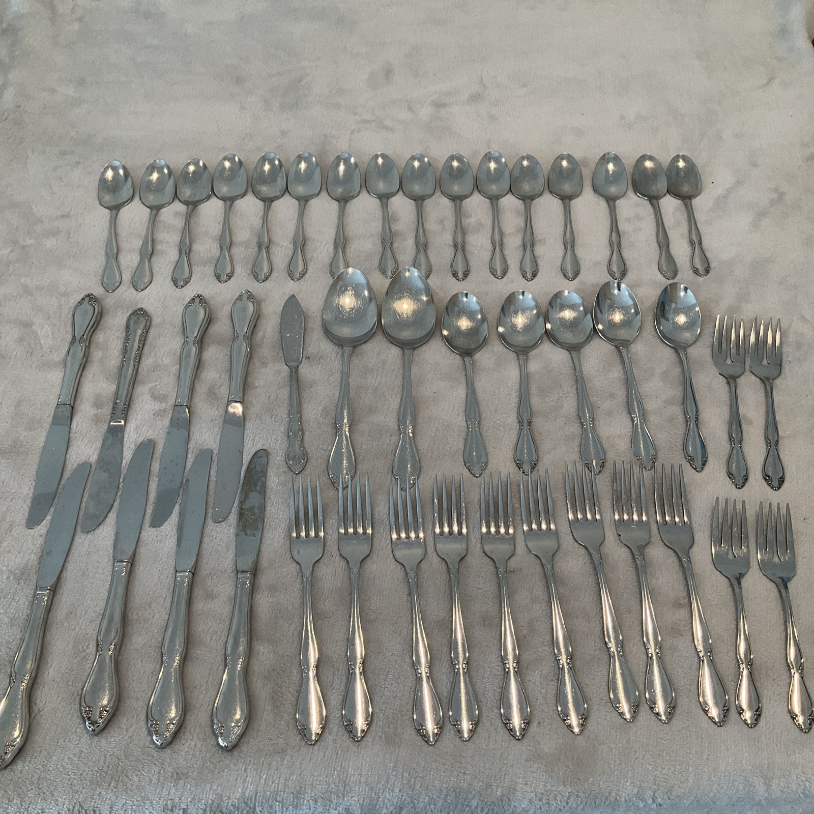 Oneida Berkeley Square Stainless Flatware 45pcs Bundle