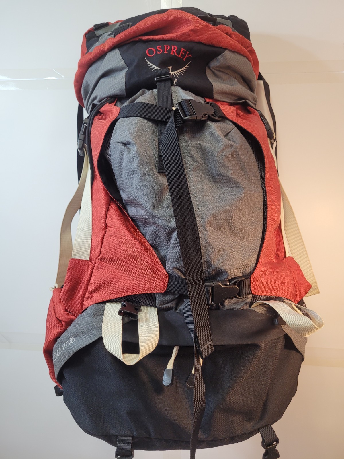 Osprey Crescent 85L Expedition Hiking Backpack Internal Frame Men’s
