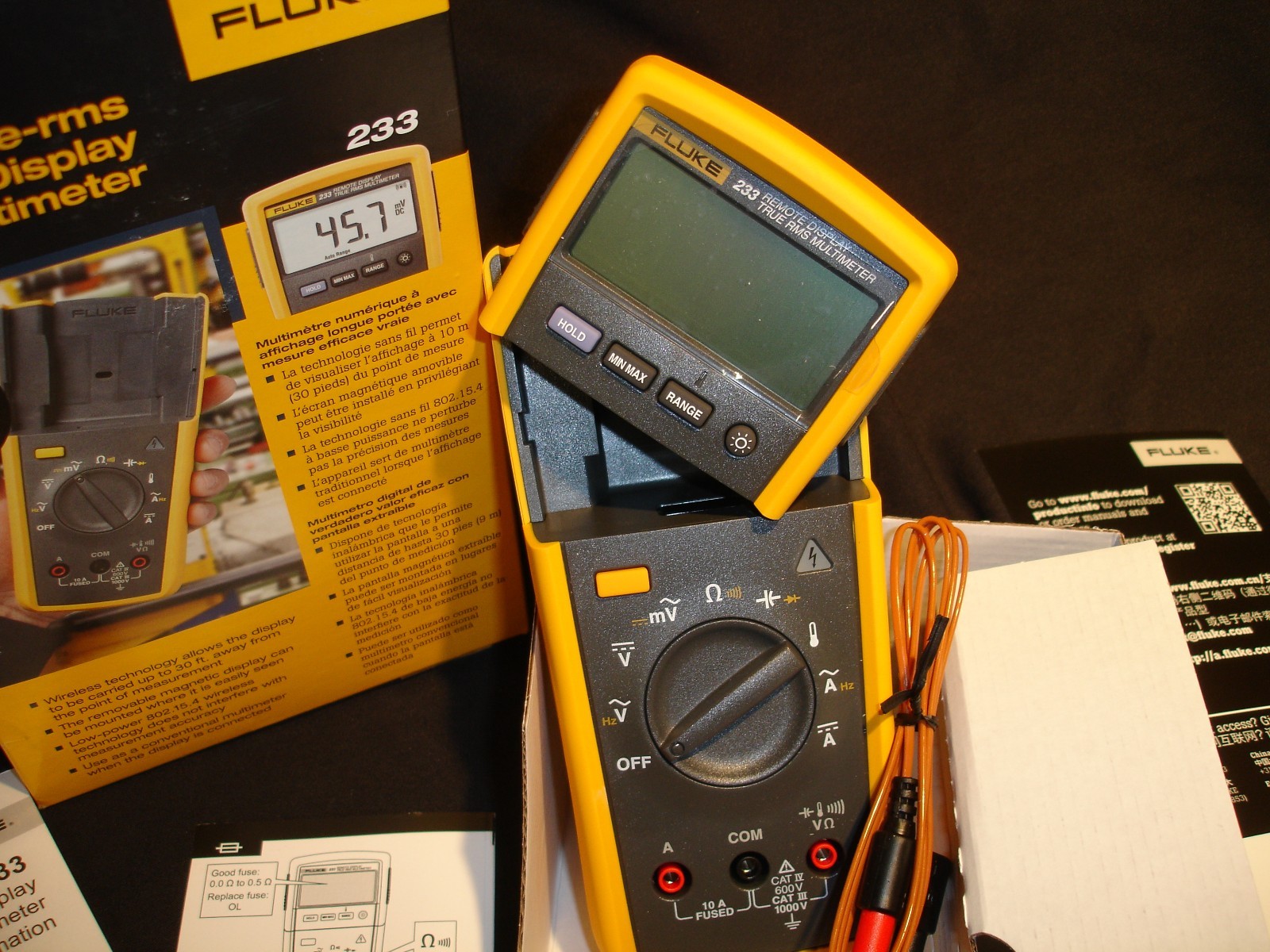 Fluke 233 Digital Multimeter True-RMS  With Remote Wireless Display  *NEW*