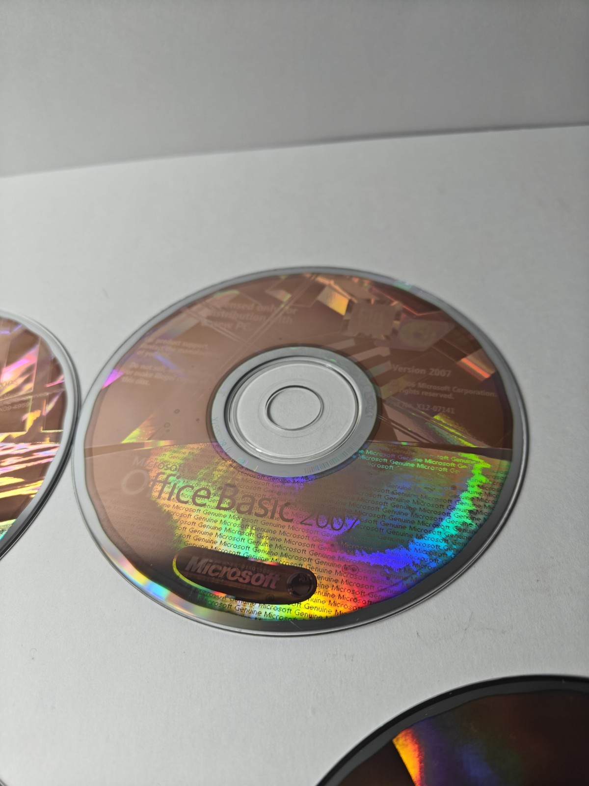 Microsoft Software Lot - Windows XP Professional Disc & Mixed Office Disc Bundle