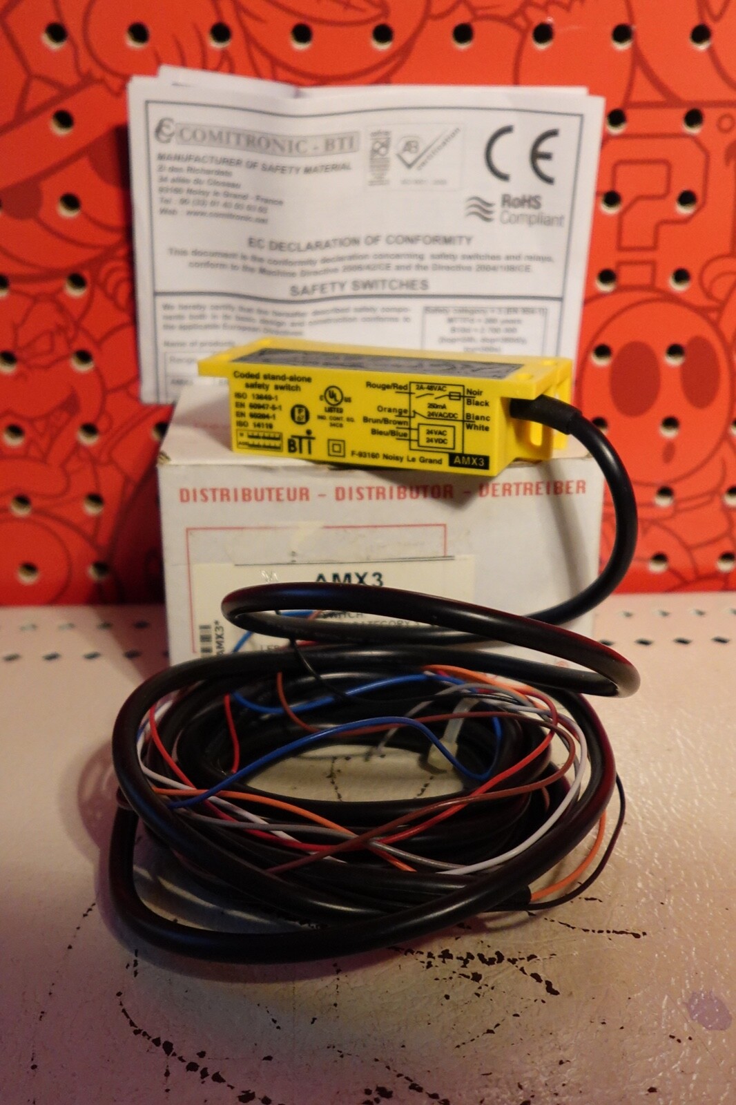 COMITRONIC BTI AMX3 Magnetic Coded Stand Alone Safety Switch 2A 48VAC 24VAC/DC