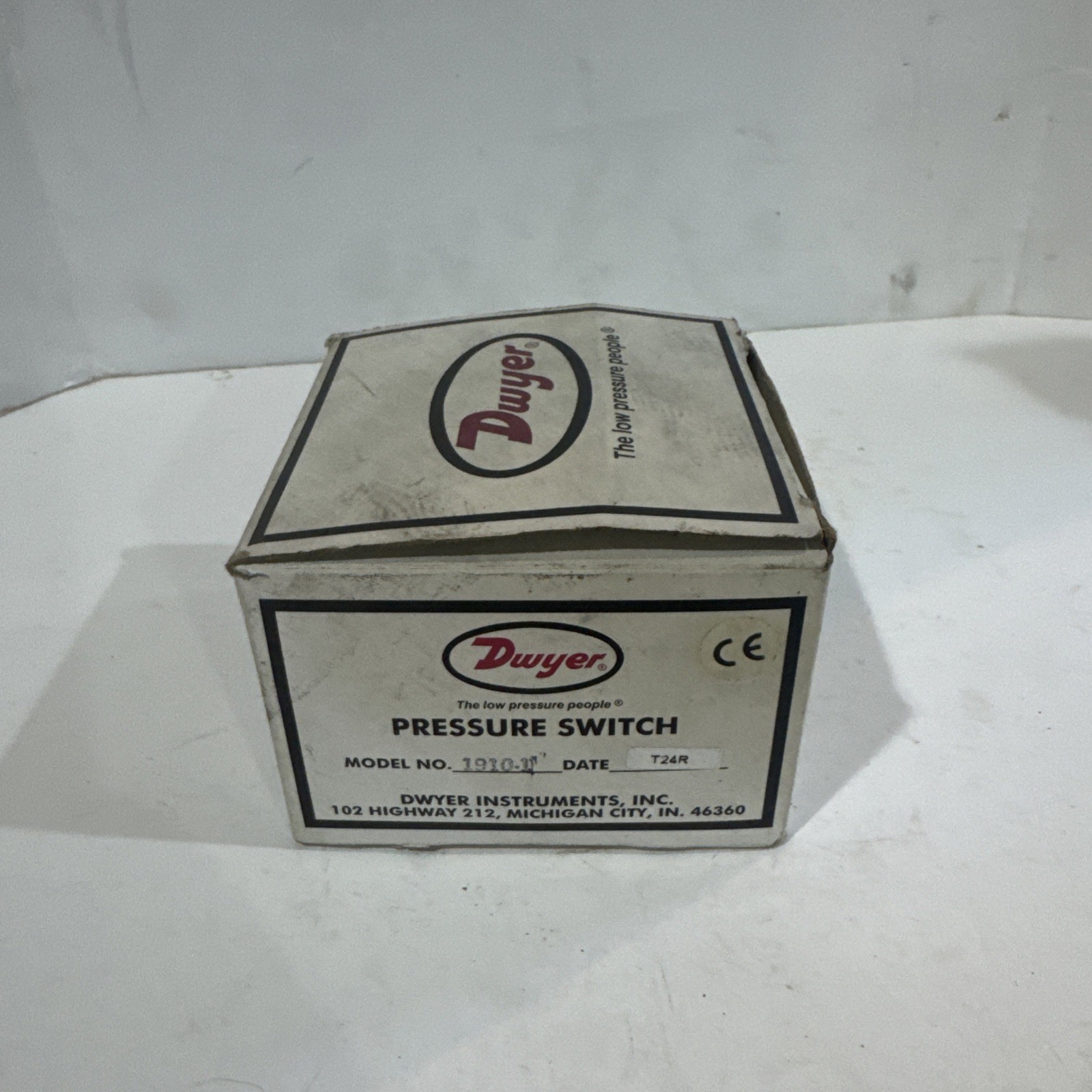 Dwyer Pressure Switch Model 1910-1