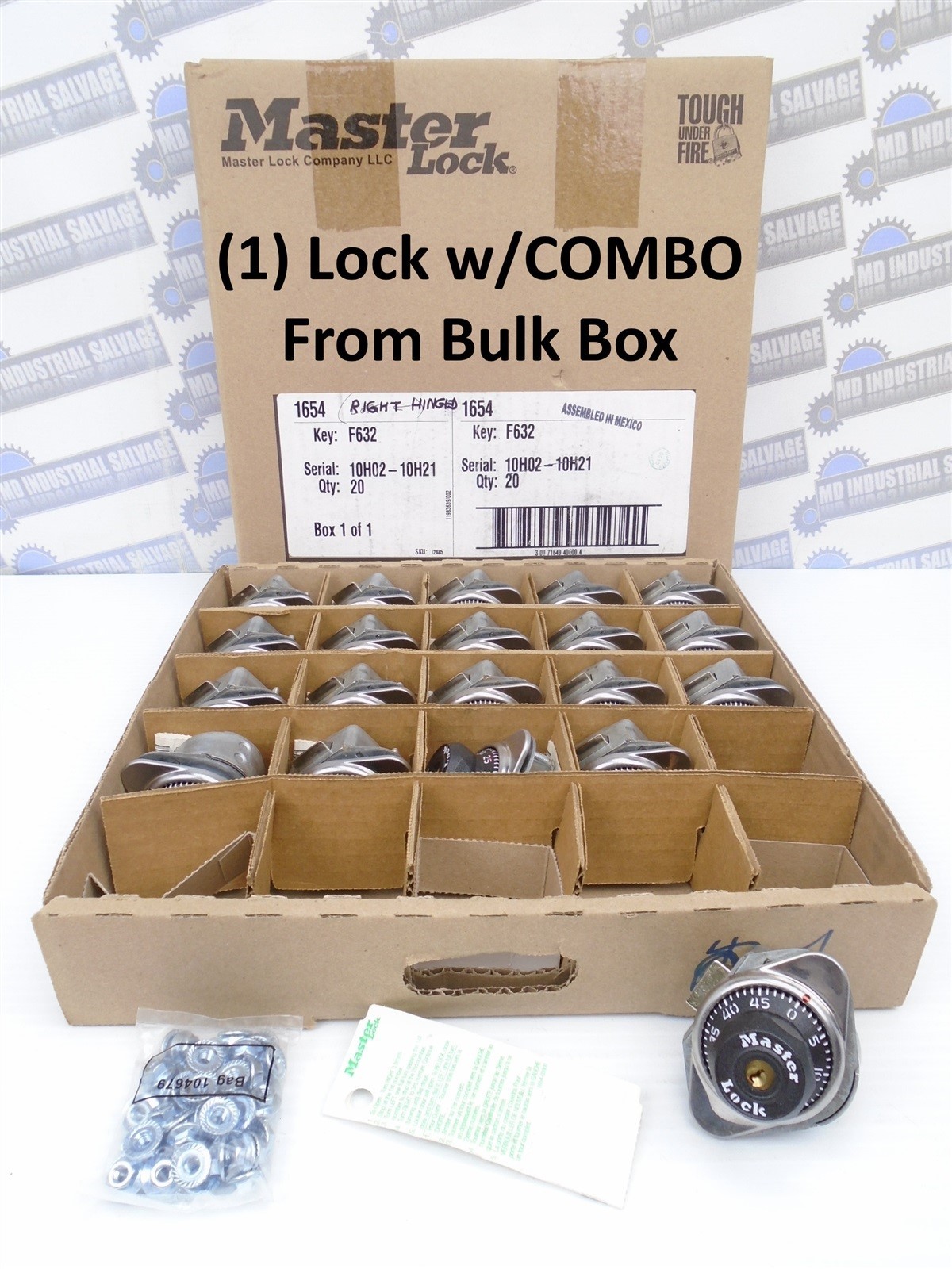 MASTER LOCK - 1654 - BUILT IN COMBO LOCK for RH Hinged LOCKER w/COMBO & NUTS NEW