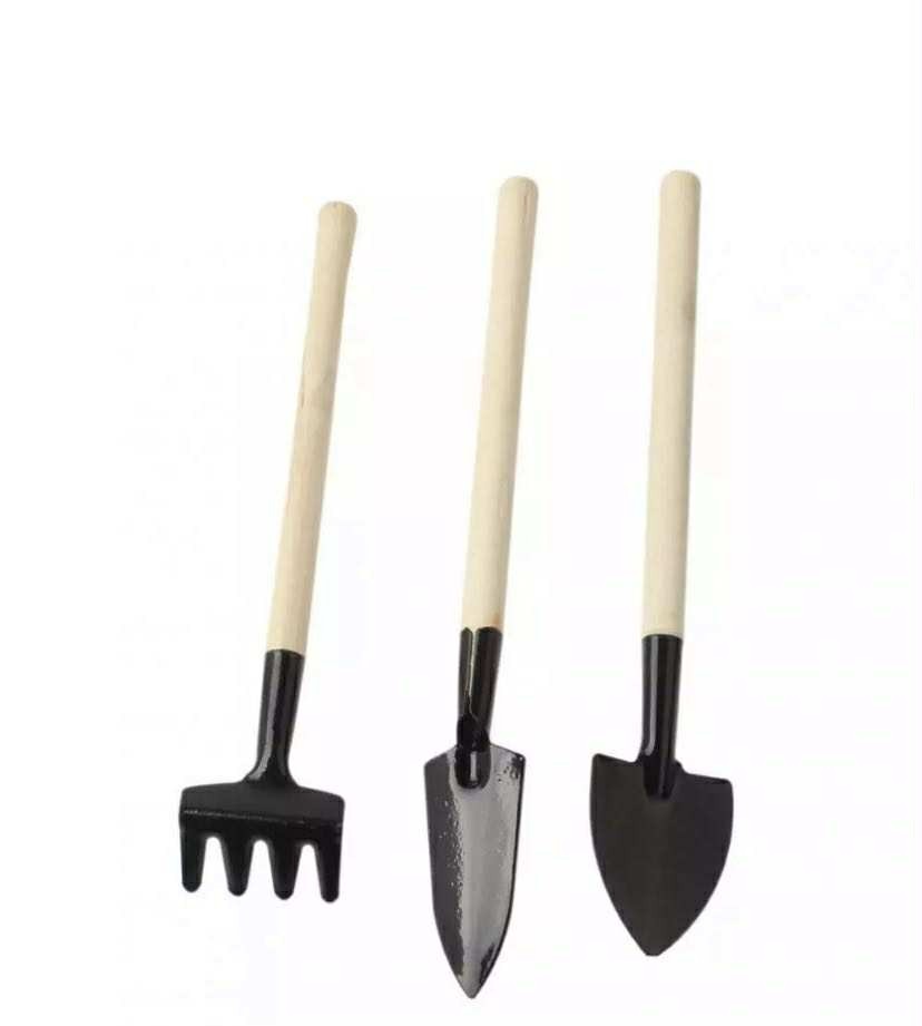 Agricultural tools,Easy to carry Wooden handle, 3 pieces