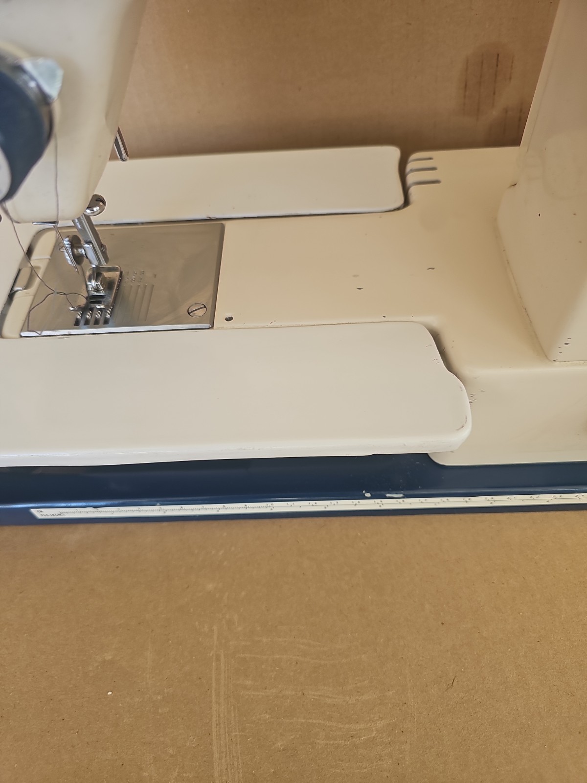 Elgin Sewing Machine Model M4400F