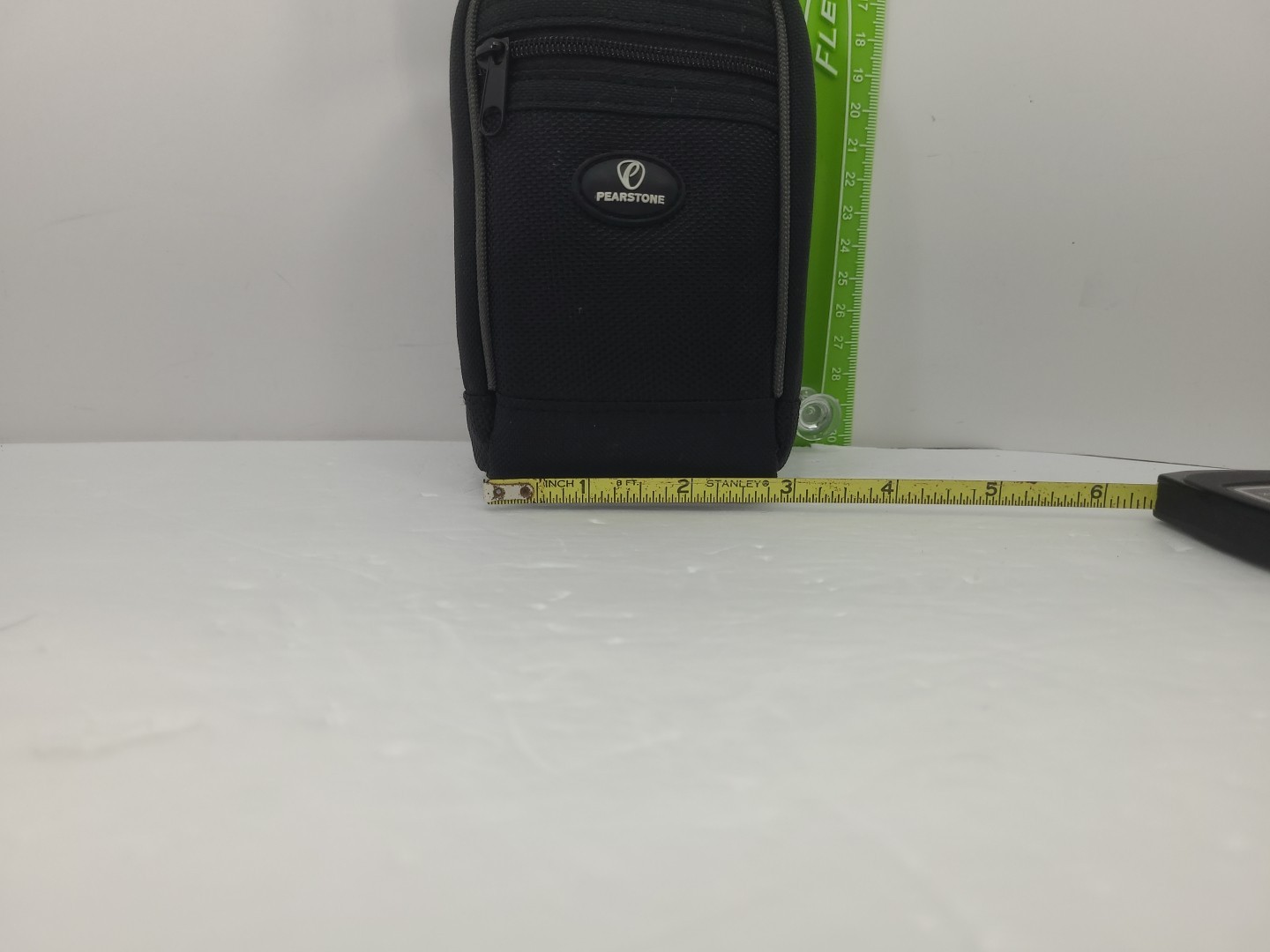 Pearstone Onyx 220 Camera Pouch (4.5 x 2.7 x 1.8", Black)