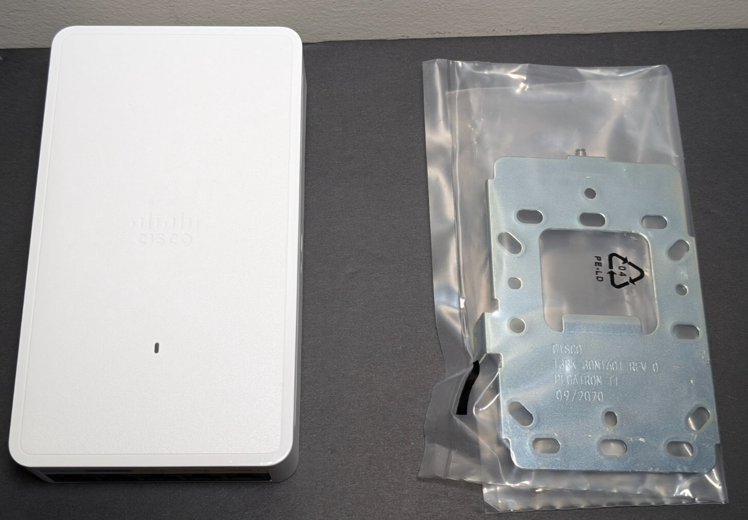 Cisco Catalyst C9105AXW-B Dual Band Wireless Access Point