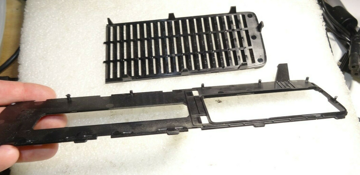 Microsoft Xbox 360 S Console 1439 Bottom 2-Piece Grill & Frame ONLY-X821047-OK