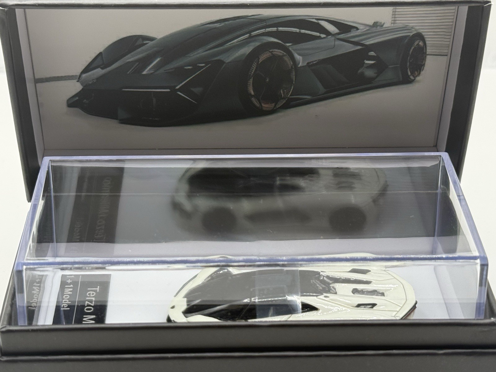 1/64 1+1 Model Resin Lamborghini Terzo Millennio White - Limited 199pcs