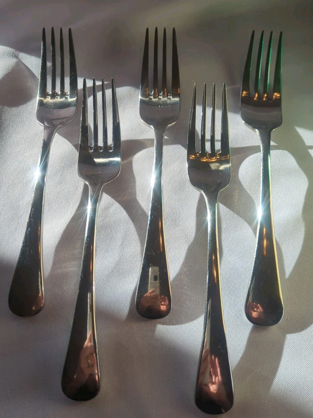 SET OF 5 ONEIDA CHANDLER 18/10 STAINLESS STEEL 8" DINNER FORKS