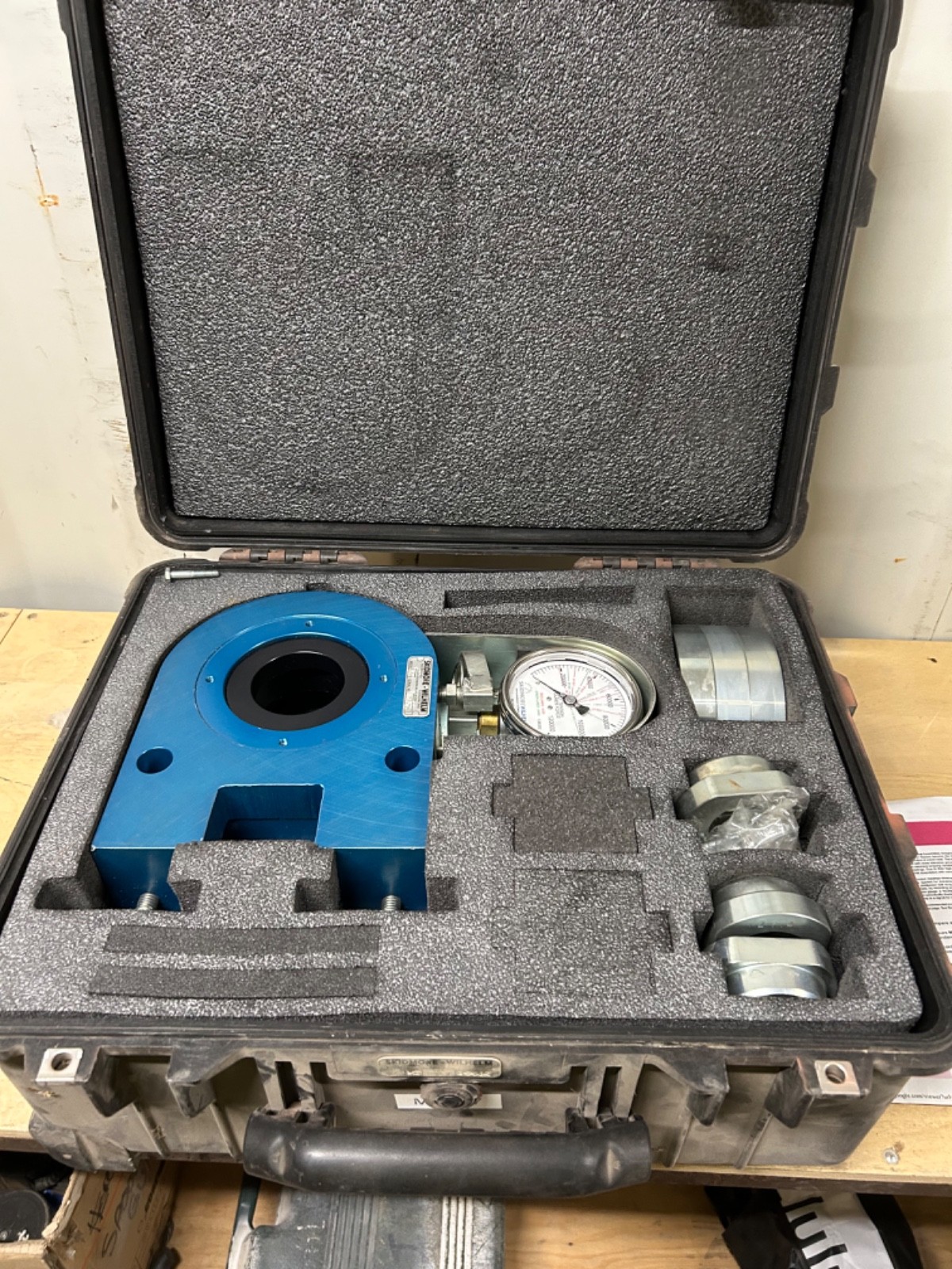 Skidmore Wilhelm Model MZ Bolt Tension Calibrator 120,000 LBS Bolt Testing