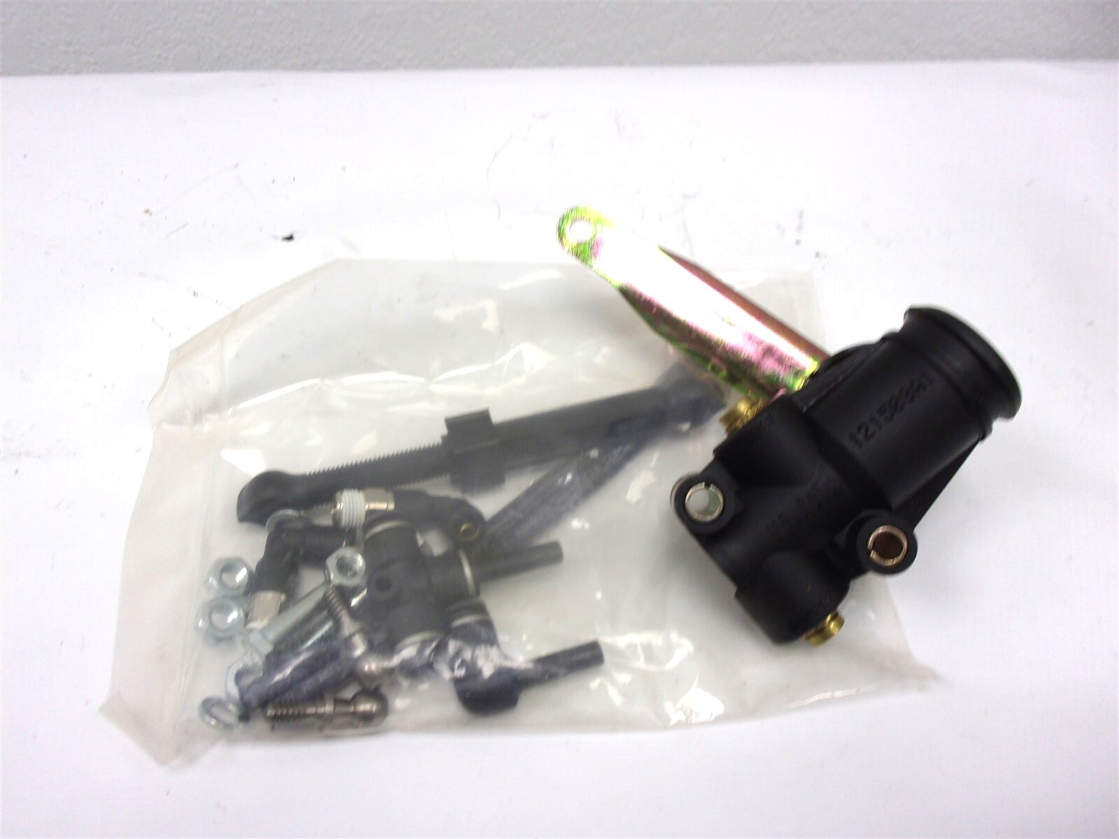 2502920C91 NEW INTERNATIONAL SUSPENSION HEIGHT CONTROL VALVE 2501308C1 2991 0027