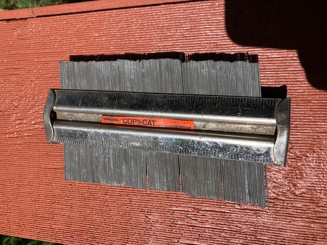 Vintage Contour Gauge. Some rust on the surface, see photo. All pins are clean