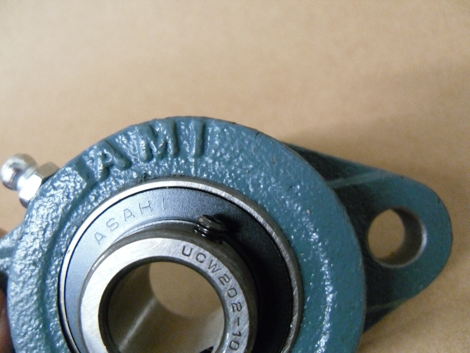 UCFT202-10 TWO BOLT FLANGE ASAHI/ AMI