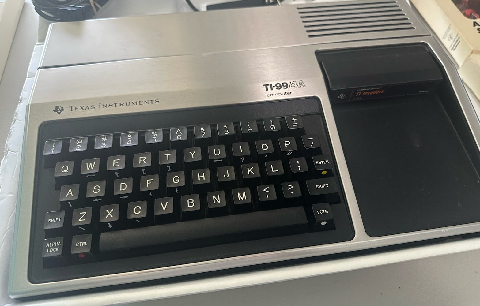 Texas Instruments TI-99/4A Computer & Power Games Bundle W/ 7 Games - UNTESTED