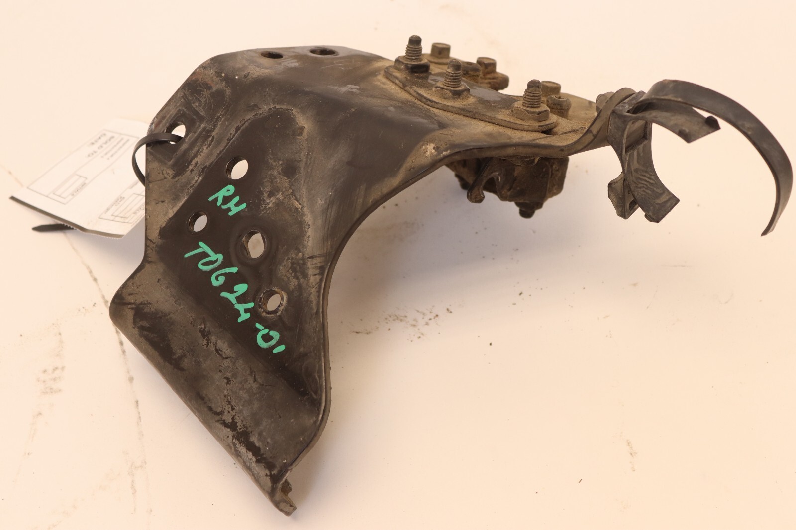 2019-2023 VOLVO VNL 760 D13 RIGHT SIDE BONNET HOOD LATCH LOCK 82796436 OEM