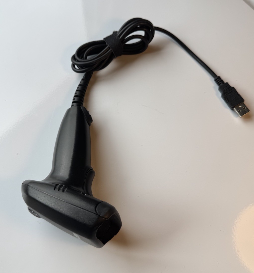 Manhattan 177672 CCD Barcode Scanner USB Wired Black Cable (CCD Scanner Series)
