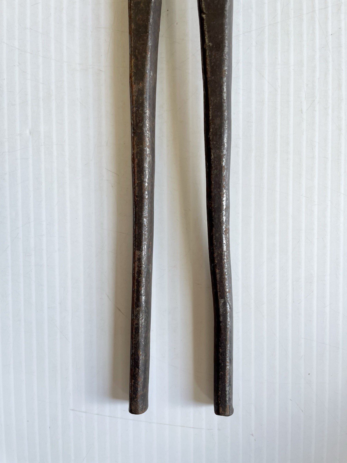 Vintage Vaughan & Bushnell Mfg Co. Nippers Farriers Metal Hand Tool 12”