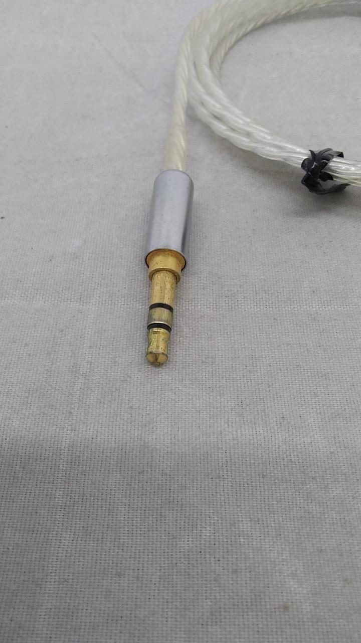 BEAT AUDIO MMCX Cable BEA-2563 Used