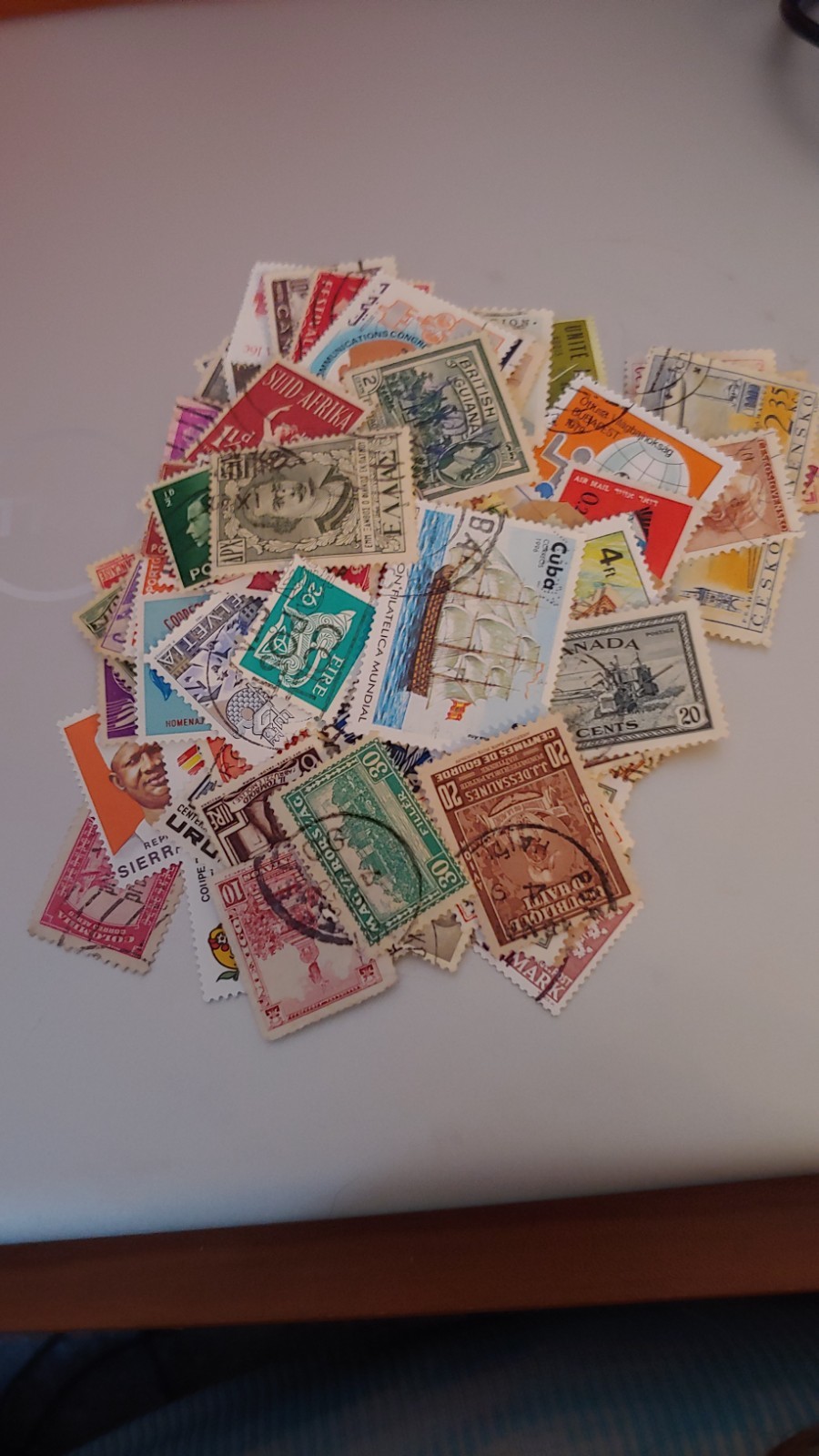 300 WW stamp lot. All in great condition.  Picture is just an example
