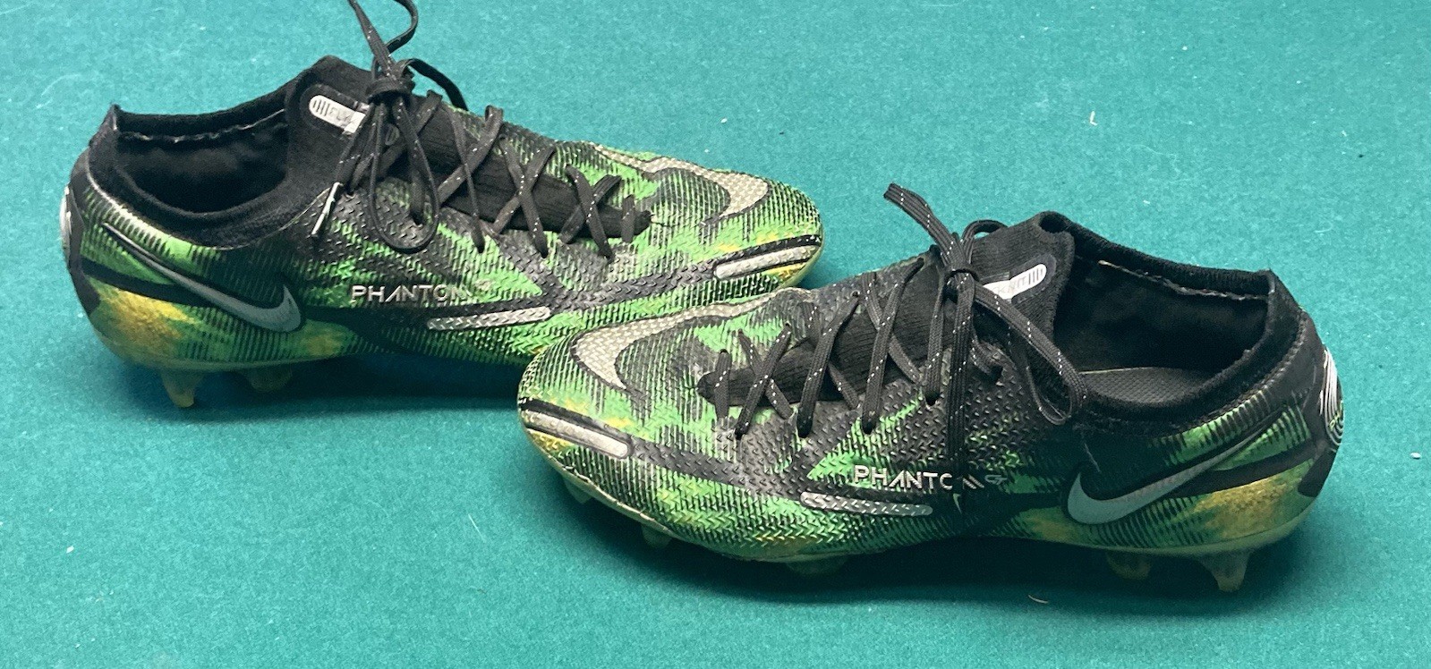 Nike Phantom GX2 Elite Shockwave Soccer Cleats Size 6.5 Green & Black DM0732-003