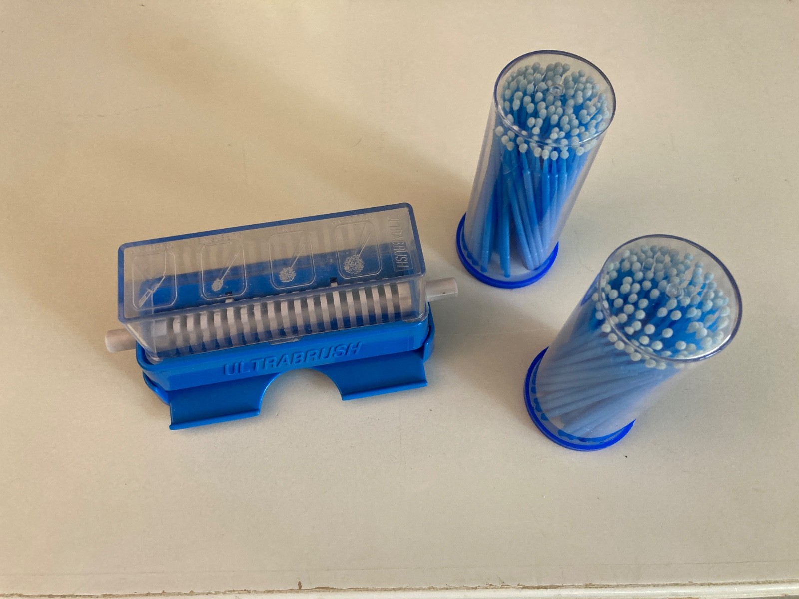 Microbrush dispenser plus two tubes of blue microbrushes
