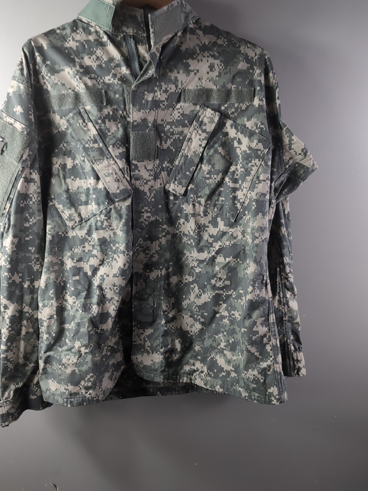 U.S. Military - Combat Uniform Coat - Digital - Medium Long 8415-01-519-8610