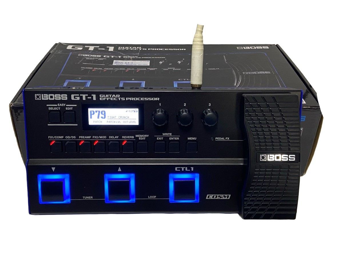 BOSS GT-1 COMPACT BATTERY POWERED GUITAR MULTI-EFFECTS PROCESSOR W/G (EPJ032655)