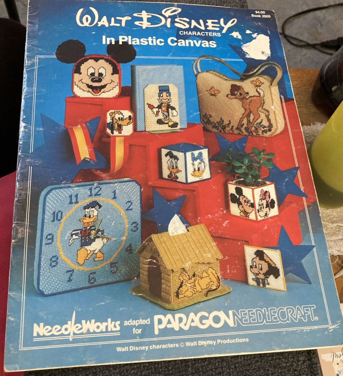 Vtg Rare Walt Disney Characters in Plastic Canvas 1982 Bk 2005