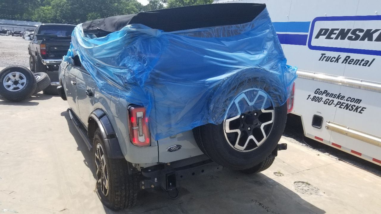 22 FORD BRONCO 2.3L LOWER AIR SHUTTER