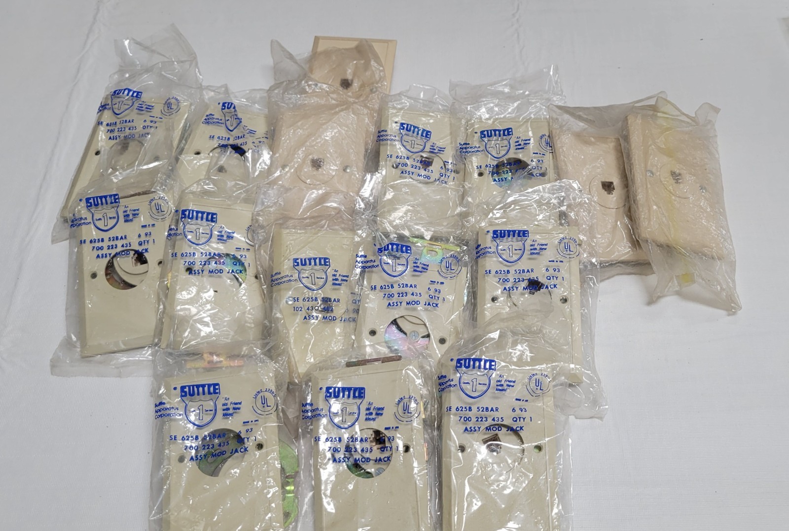 New sealed SE 625B Suttle ivory phone wall jacks Lot of 16