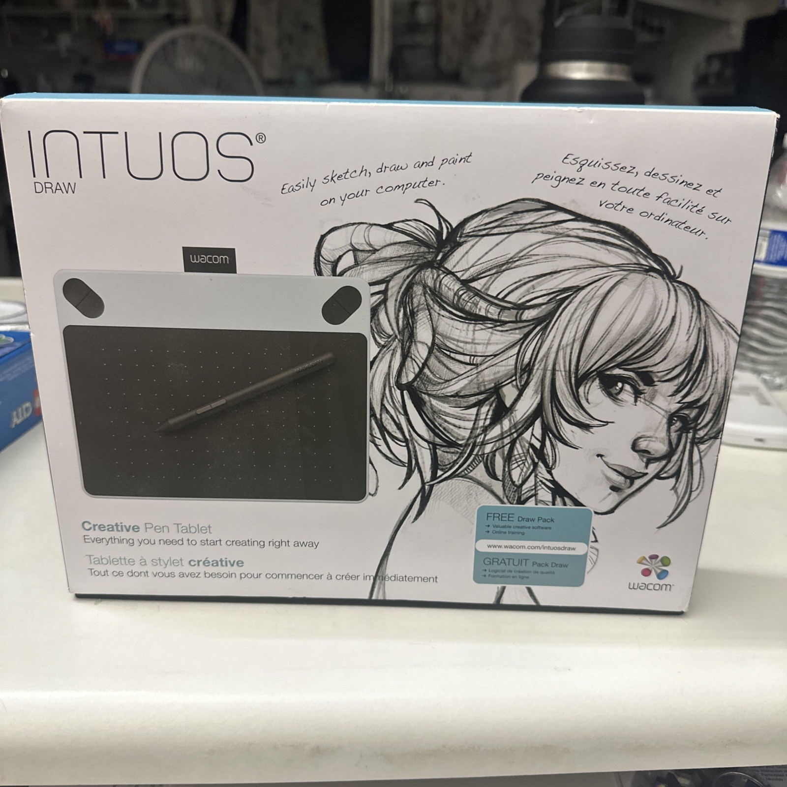 Wacom CTL-490 Intuos Drawing Tablet with Stylus NEVER USED