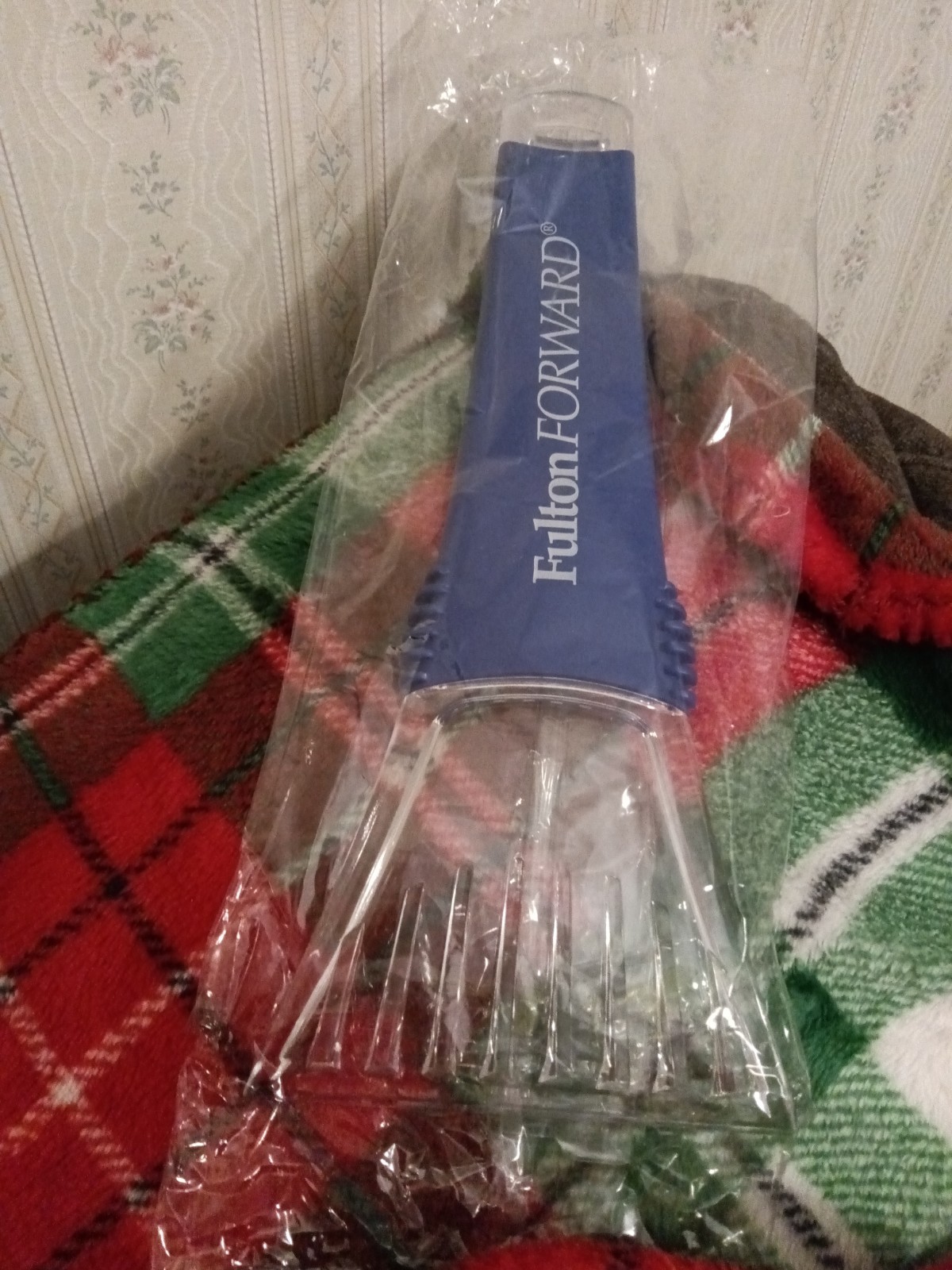 🌟❄️ Fulton Foward Car Windshield Ice Scraper 🚗🚕