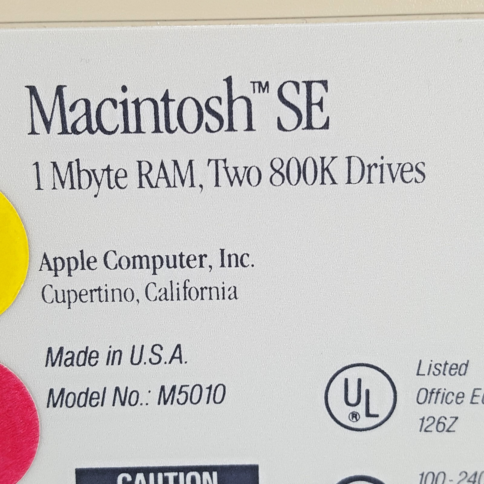 Apple, Macintosh SE M5010 computer with Keyboard, Grapler 9 Pin & Bag