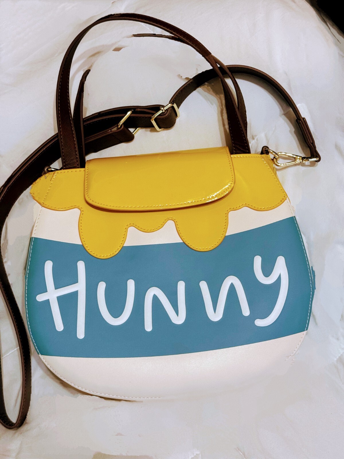 2  DISNEY LOUNGEFLY PURSES  1 HUNNY POT PURSE & DR. SEUSS SLEIGH CROSS BAG