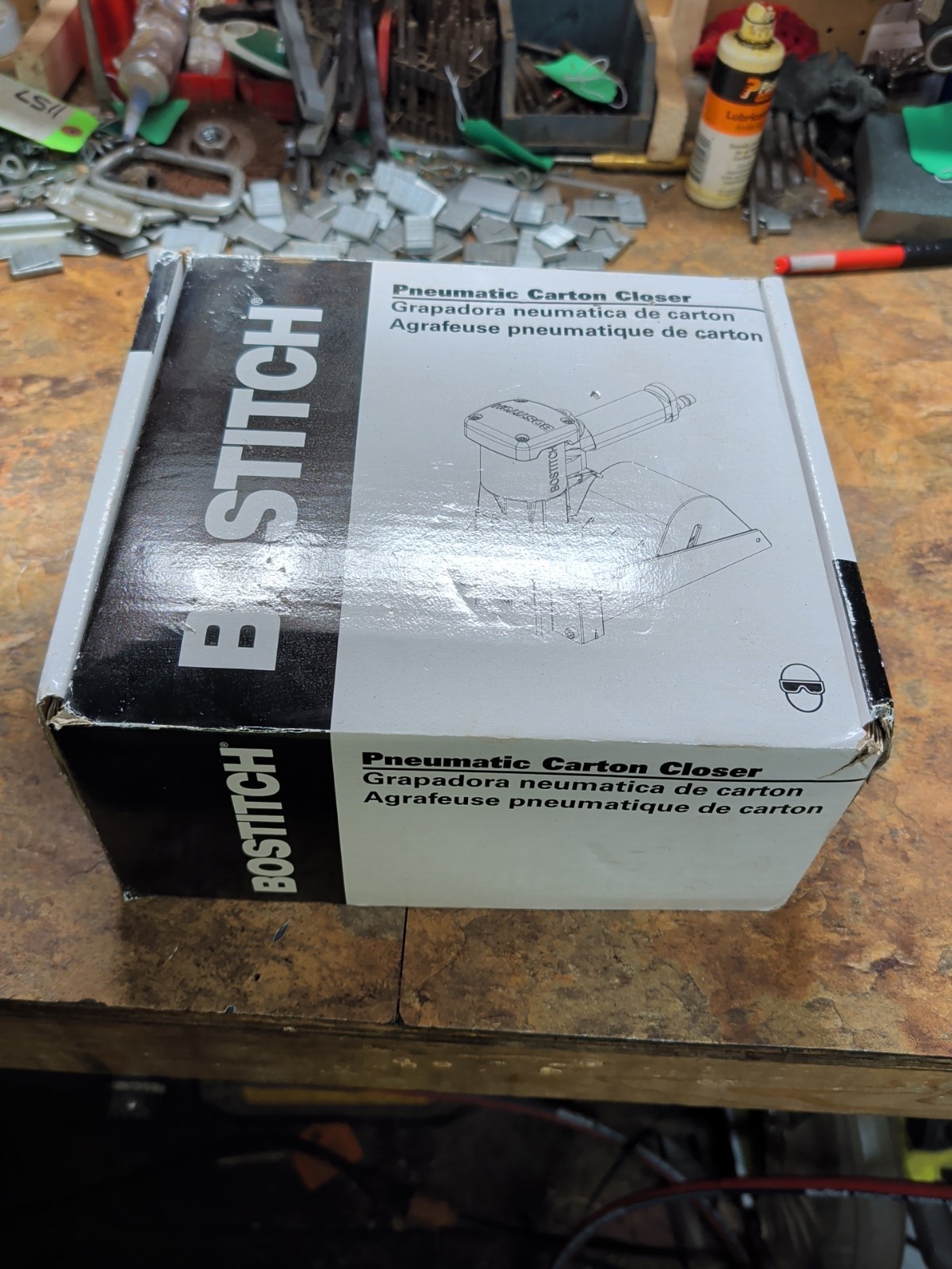 Bostitch D62ADC Roll Feed Pneumatic Stapler - Box Closing Carton Stapler