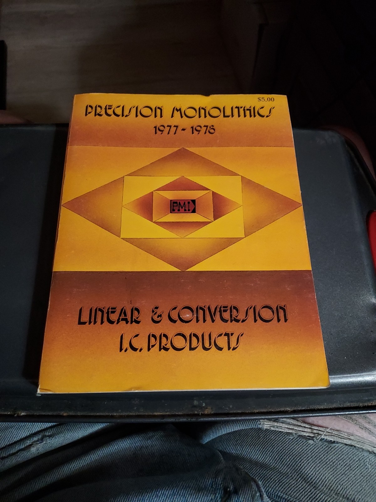 LINEAR & CONVERSION BOOK PRECISION MONOLITHICS 1977-1978