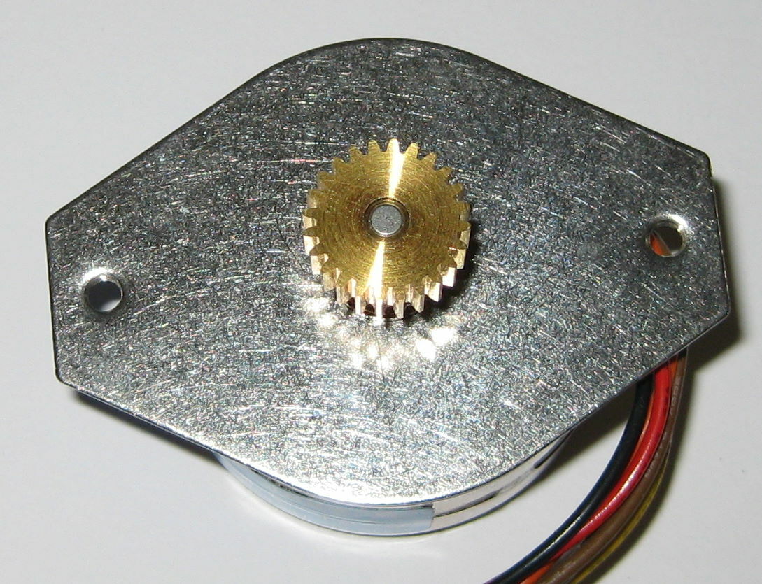 Fuji Stepper Motor w/ Gear - 24 V - 7.5 deg/step - SMR40 - 42mm D - Japan Made