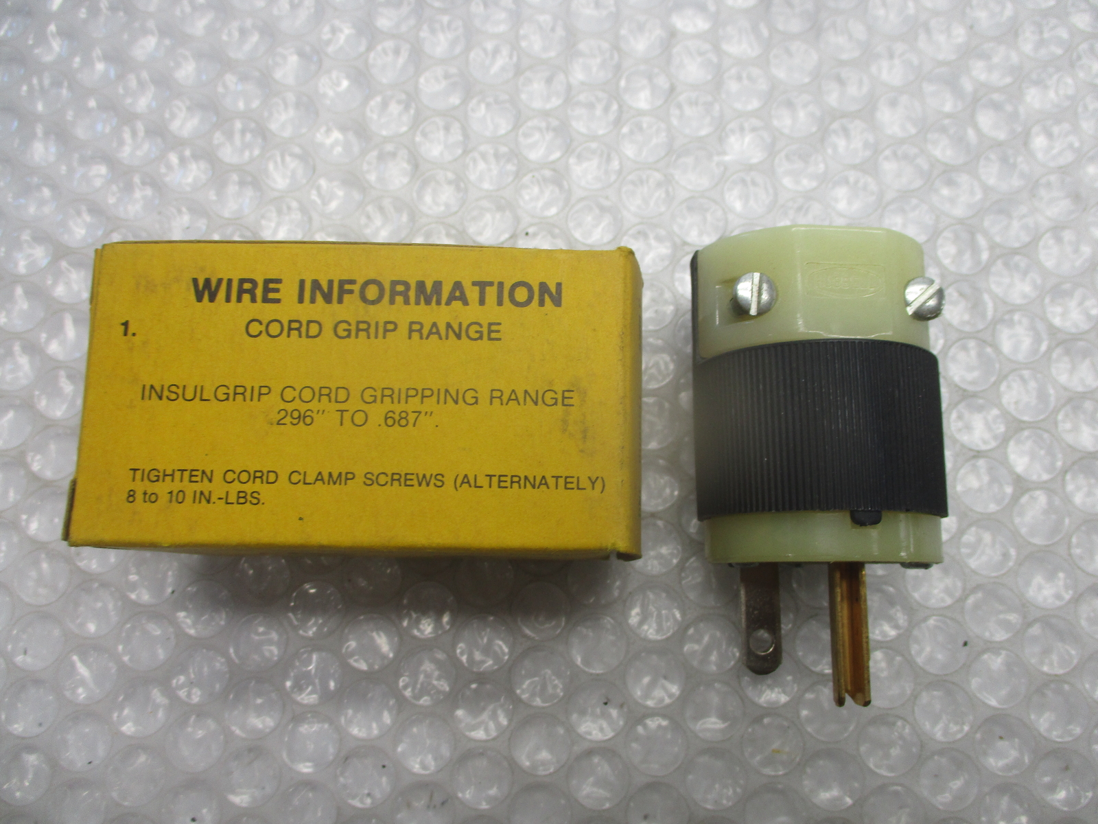 HUBBELL 5366C PLUG NSMP