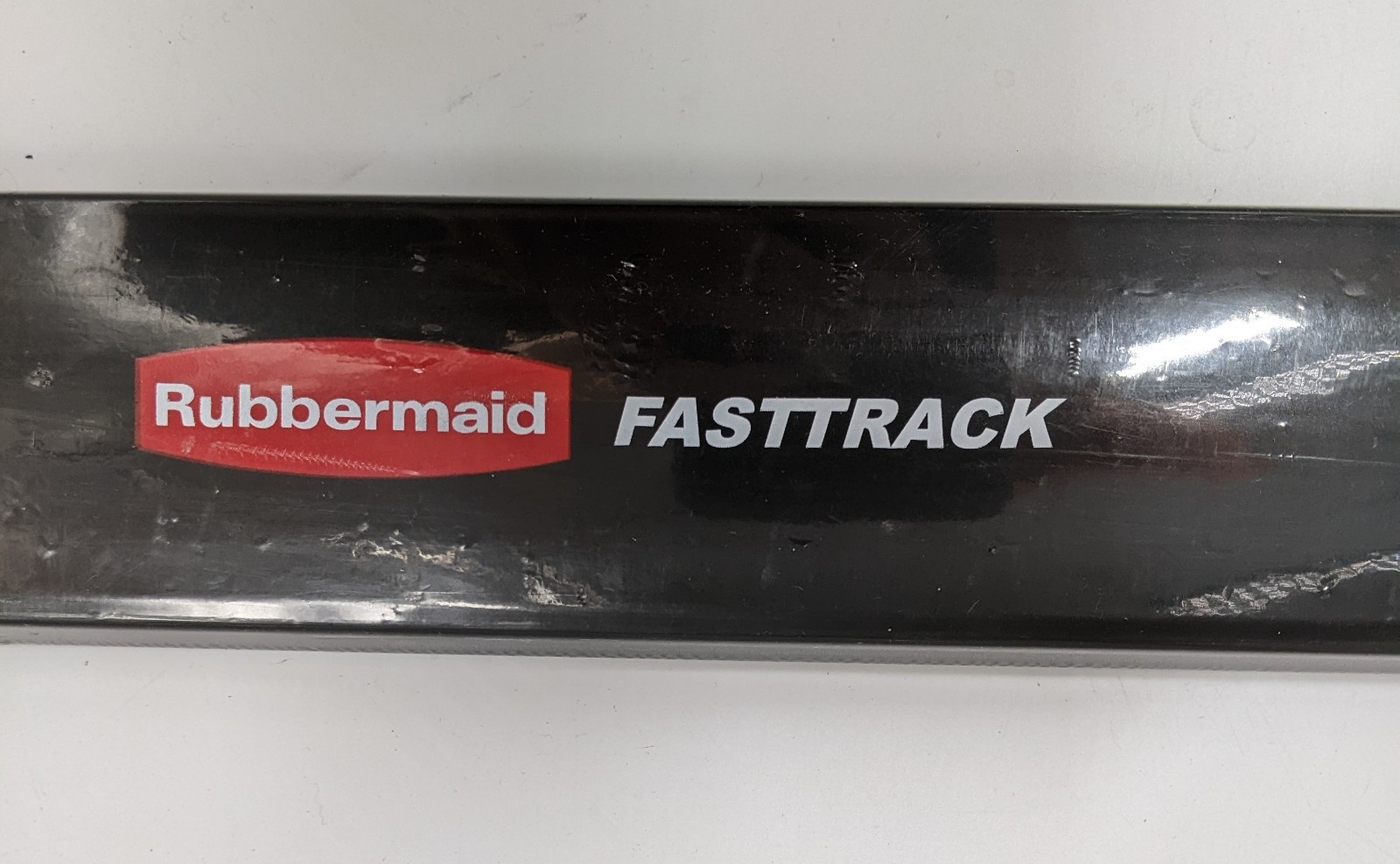 Rubbermaid Fasttrack Wall Mounted 48" Rail