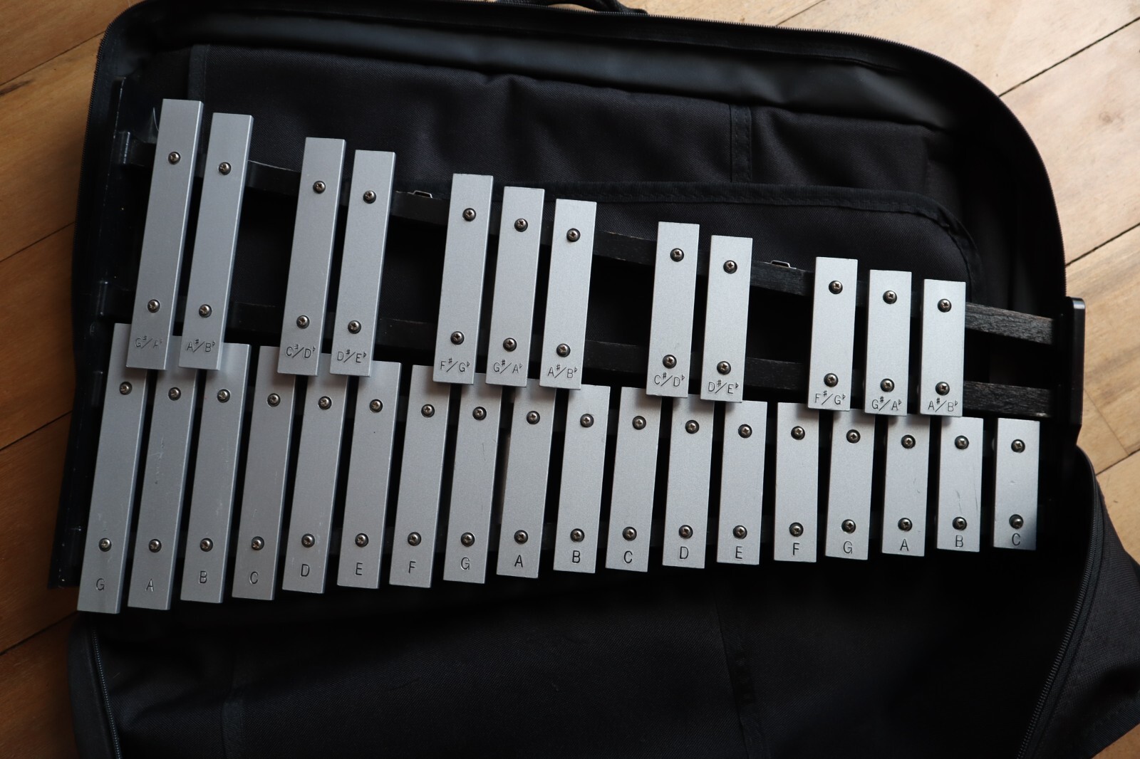 LUDWIG Xylophone 30 Key w/Mallets & Backpack or Handle Case