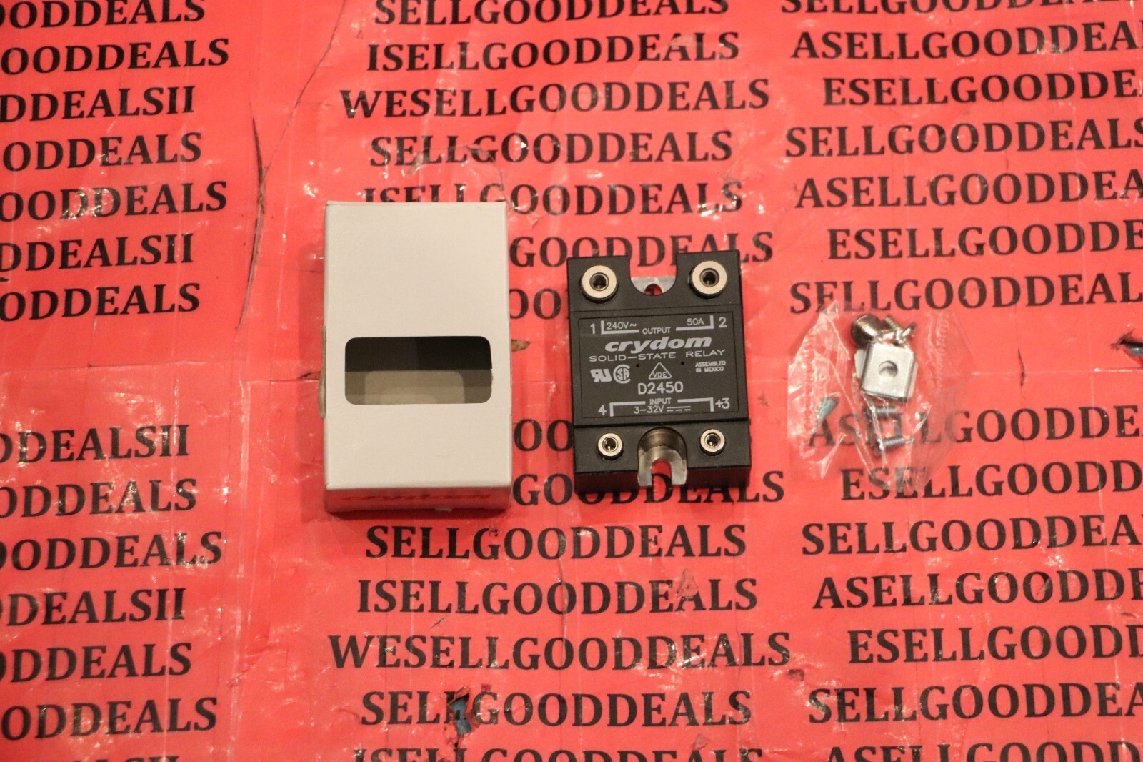 Crydom D2450 Solid State Relay In: 3-32VDC Out: 240VAC 50A New